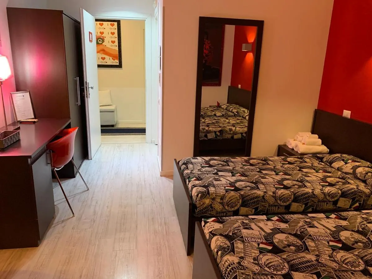 Chroma Italy - Chroma Tessera Bed & Breakfast Rome