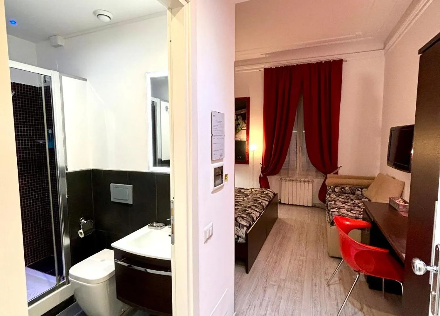 Chroma Italy - Chroma Tessera Bed & Breakfast Rome