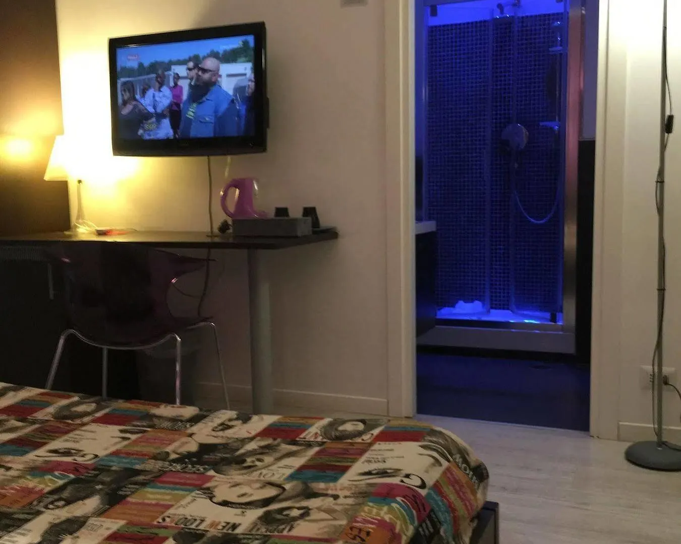 ** Bed & Breakfast Chroma Italy - Chroma Tessera Italy