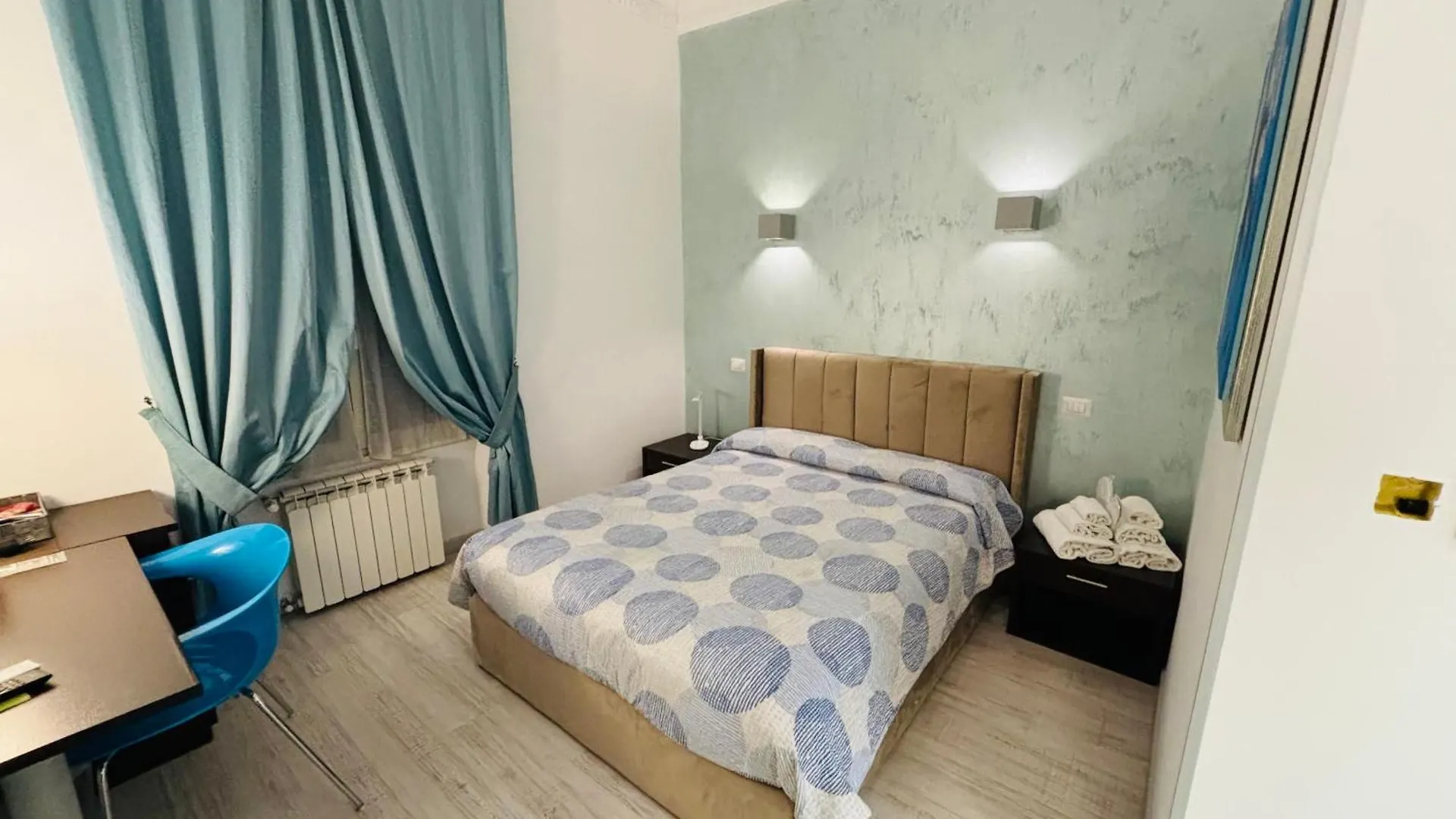Chroma Italy - Chroma Tessera Bed & Breakfast  Rome